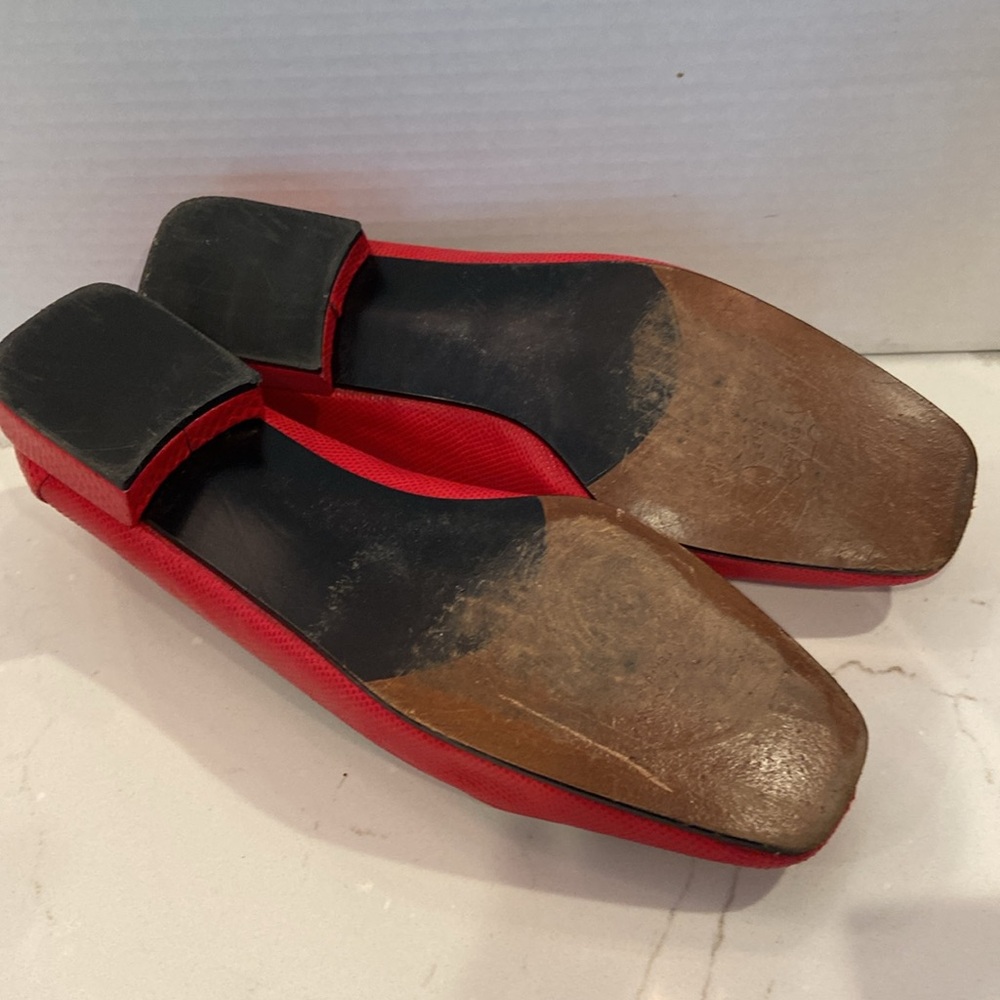 Stuart Weitzman Red Leather Loafers with Bow - Picture 7 of 8